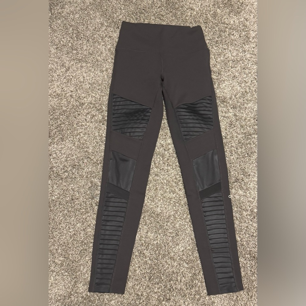 ALO Yoga Black Leggings